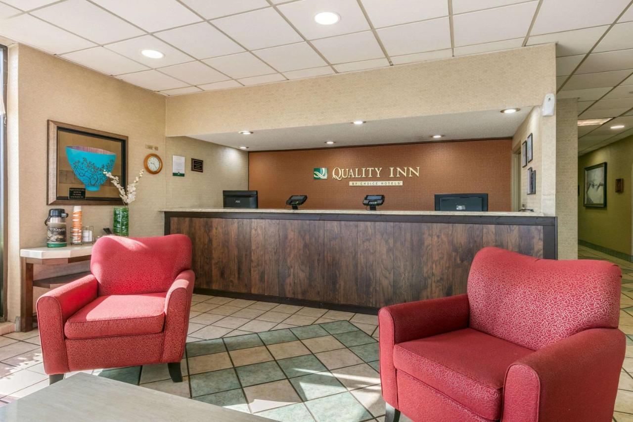 Quality Inn Manchester Extérieur photo